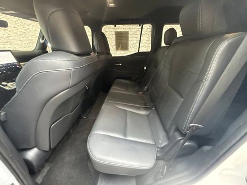 Used 2024 Lexus GX 550 w/ Cold Area Package AWD/4WD image 14