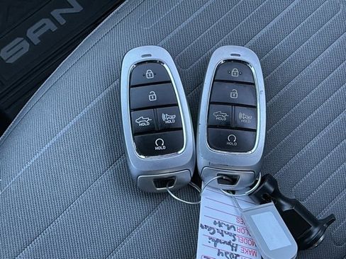 Used 2024 Hyundai Santa Cruz SEL w/ Activity Package image 18