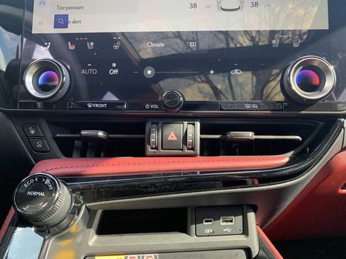 Used 2025 Lexus NX 300h AWD w/ Accessory Package (2T) image 29