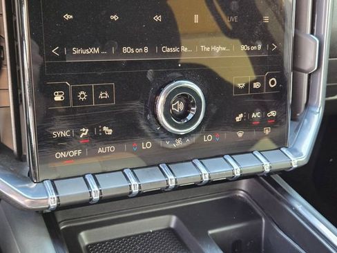 Certified 2025 GMC Acadia AT4 AWD/4WD image 23