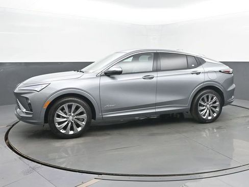 New 2026 Buick Envista Avenir FWD image 2