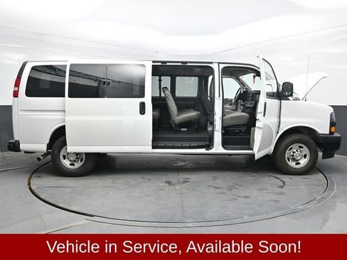Used 2024 Chevrolet Express 3500 LS RWD image 46