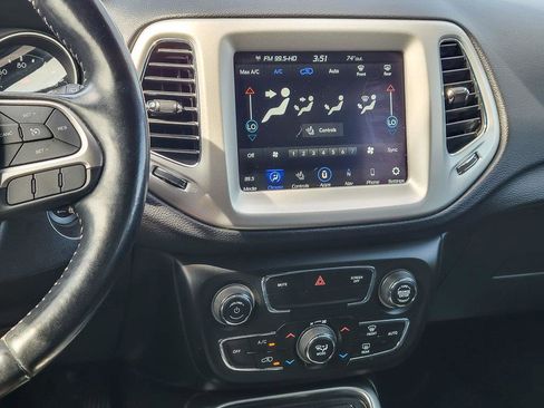 Used 2021 Jeep Compass Latitude AWD/4WD image 22
