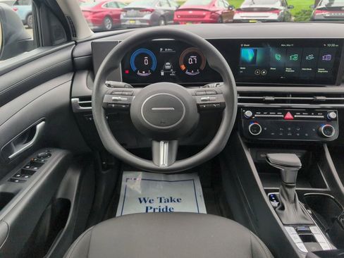 Used 2026 Hyundai Tucson SEL AWD/4WD image 14