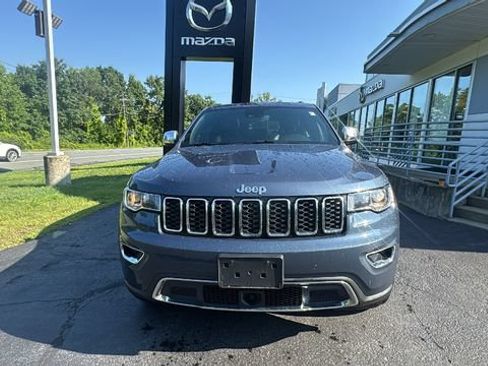 Used 2020 Jeep Grand Cherokee Limited AWD/4WD image 2