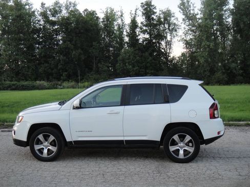 Used 2017 Jeep Compass High Altitude AWD/4WD image 5