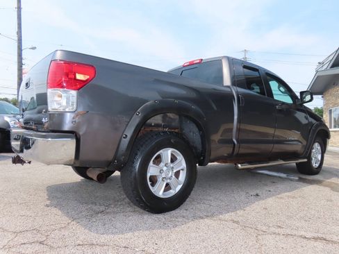 Used 2011 Toyota Tundra 4x4 Double Cab w/ Tow Pkg image 2