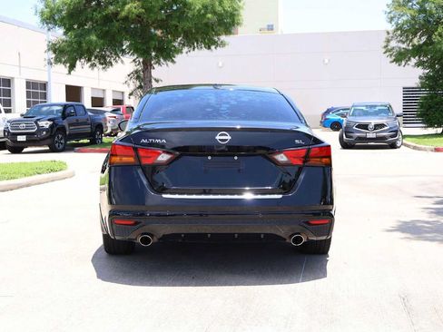 Used 2023 Nissan Altima 2.5 SL FWD image 5