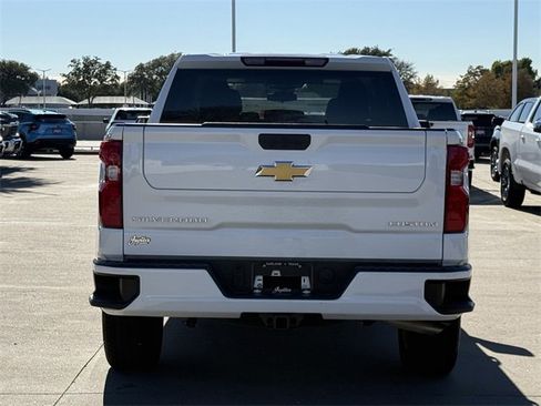 New 2025 Chevrolet Silverado 1500 Custom image 5