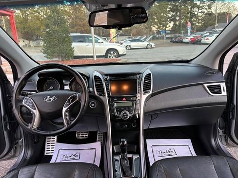 Used 2015 Hyundai Elantra GT w/ Option Group 03 image 36