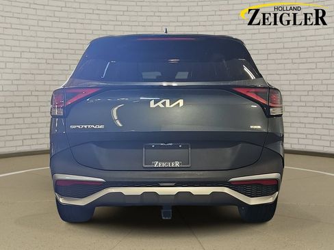 Used 2024 Kia Sportage EX AWD/4WD image 6