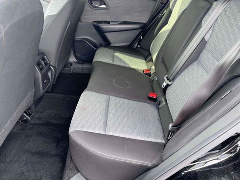 Used 2023 Nissan Rogue SV AWD/4WD image 17