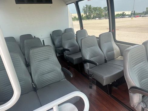 Used 2017 Ford E-450 and Econoline 450 Super Duty w/ Shuttle Bus Prep Package RWD image 38