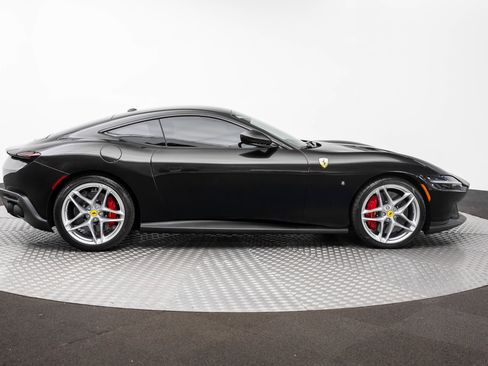 Certified 2022 Ferrari Roma RWD image 9