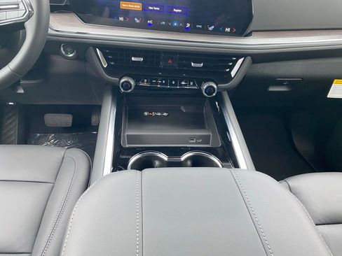 New 2026 Chevrolet Suburban LT w/ Comfort Package image 15