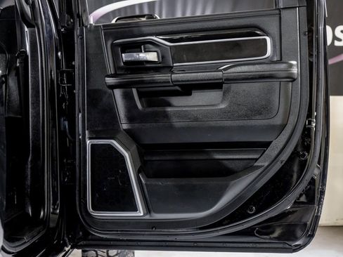 Used 2021 RAM 3500 Laramie w/ Night Edition image 37