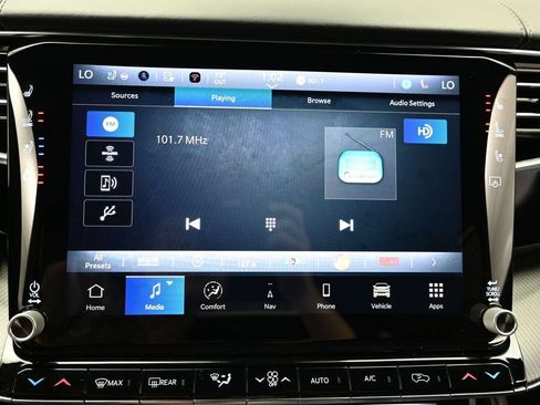 Used 2024 Jeep Grand Wagoneer Series II Obsidian w/ Quick Order Packagew 28T AWD/4WD image 37