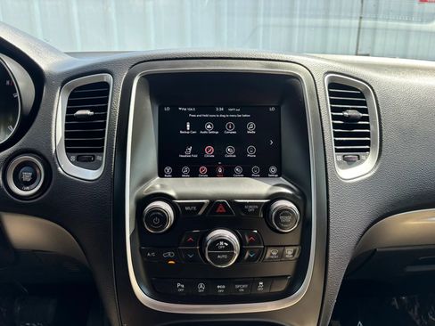 Used 2019 Dodge Durango SXT AWD/4WD image 32