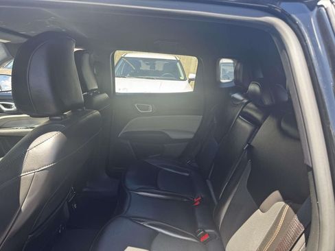 Used 2023 Jeep Compass Limited AWD/4WD image 12