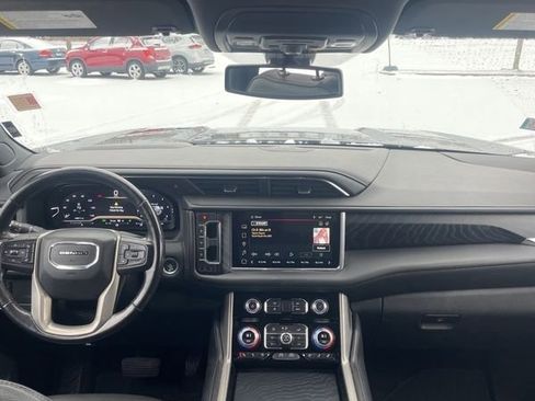 Used 2022 GMC Yukon Denali image 16