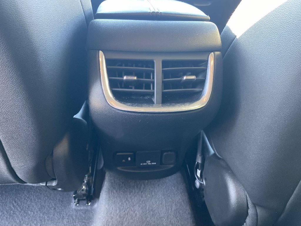Used 2024 Chevrolet Malibu LT FWD image 11