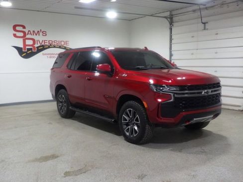 Used 2022 Chevrolet Tahoe Z71 w/ Luxury Package image 5