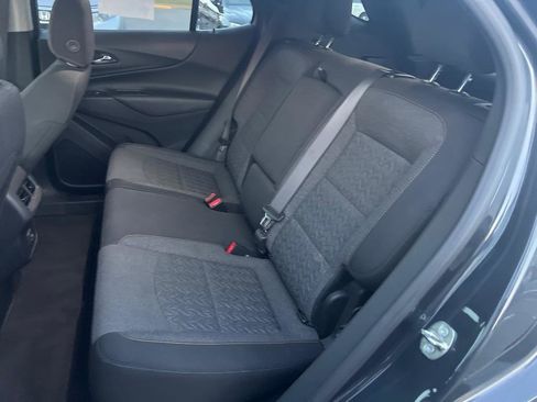 Used 2022 Chevrolet Equinox LT w/ Driver Convenience Package FWD image 15