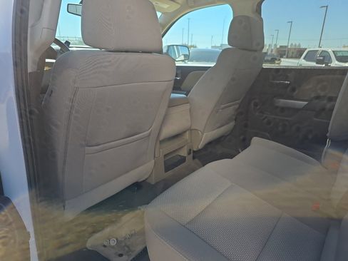 Used 2018 Chevrolet Silverado 1500 LT w/ Texas Edition image 15