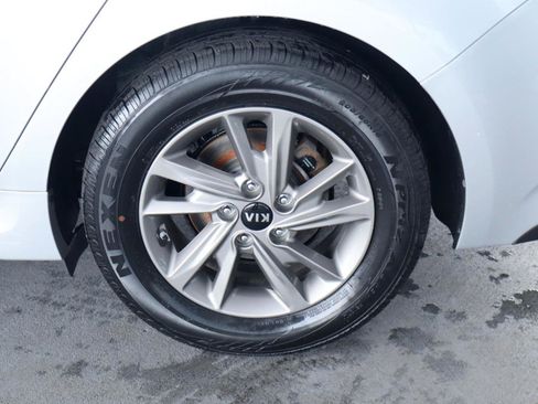 Used 2019 Kia Optima LX FWD image 11