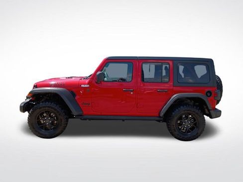 Used 2025 Jeep Wrangler Unlimited Sport AWD/4WD image 2