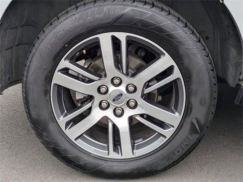 Used 2024 Ford Expedition Max Limited image 11