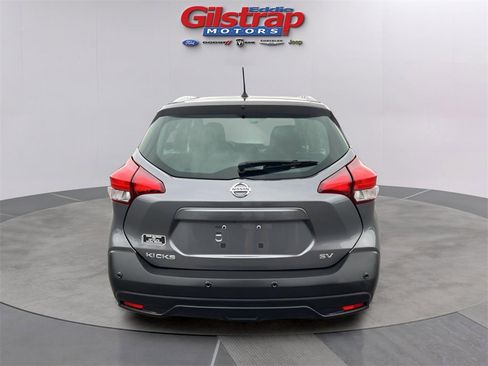Used 2020 Nissan Kicks SV image 4