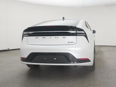 New 2026 Toyota Prius Plug-In Hybrid image 17