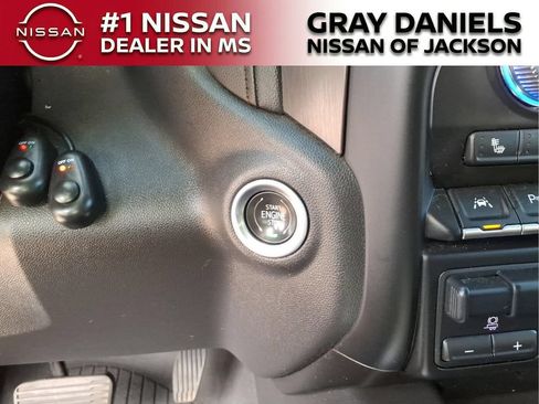 Used 2020 GMC Sierra 1500 AT4 w/ AT4 Premium Package AWD/4WD image 16