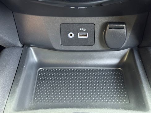 Used 2019 Nissan Rogue S FWD image 26