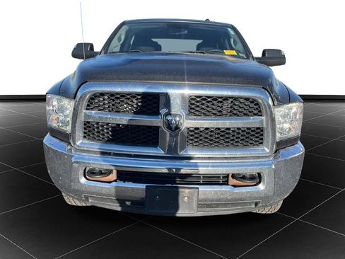 Used 2018 RAM 2500 Tradesman w/ Chrome Appearance Group image 8