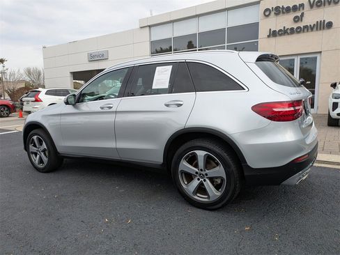 Used 2018 Mercedes-Benz GLC 300 image 4