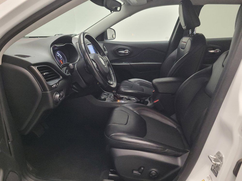 Used 2021 Jeep Cherokee Trailhawk AWD/4WD image 17