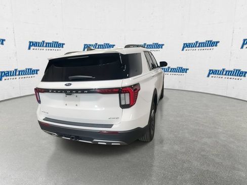 Used 2025 Ford Explorer Active w/ Active Comfort Package AWD/4WD image 11