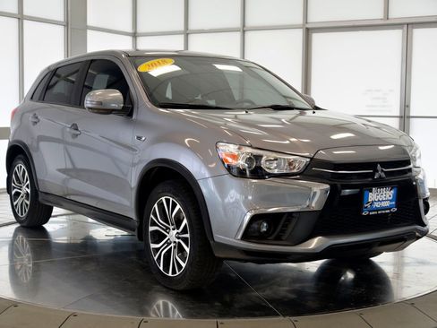 Used 2018 Mitsubishi Outlander Sport ES FWD image 2