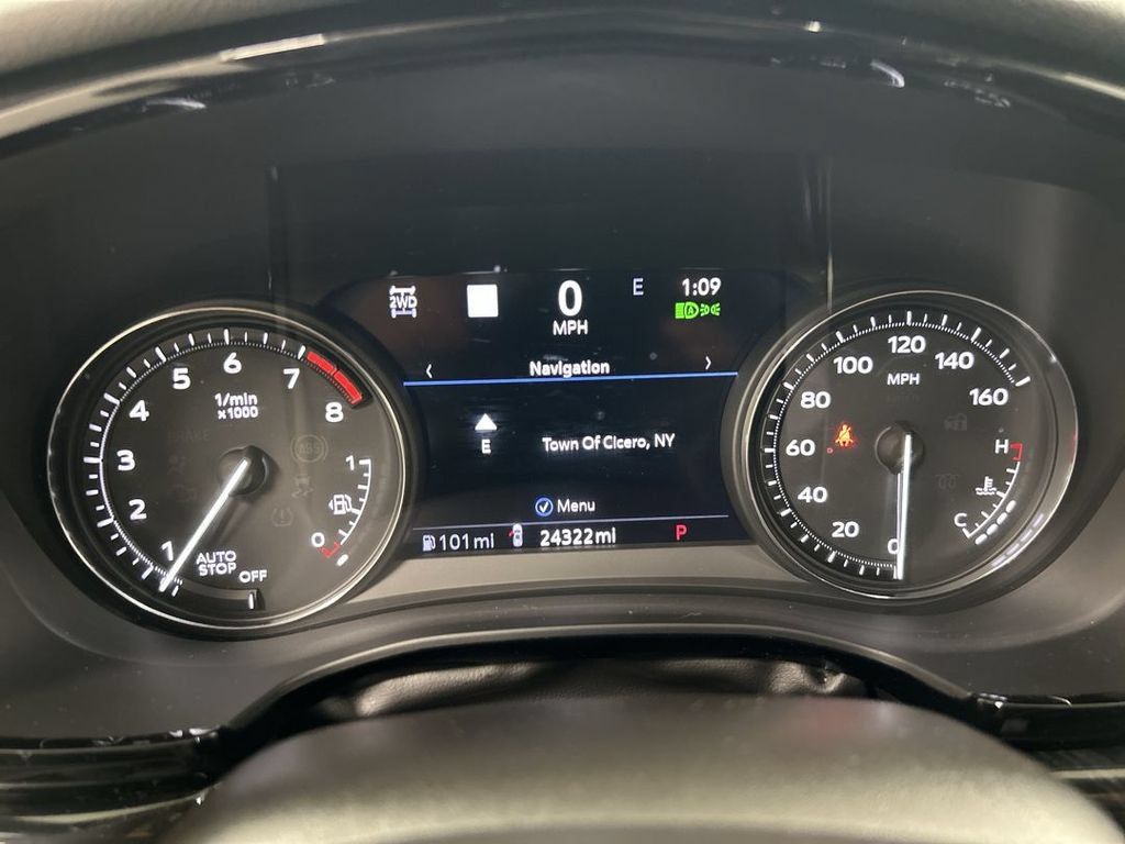 Used 2023 Cadillac XT6 Premium Luxury w/ Technology Package AWD/4WD image 13