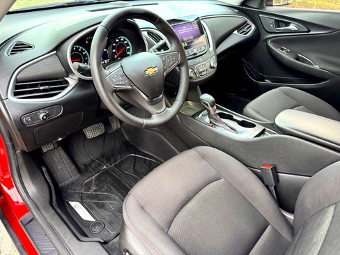 Used 2021 Chevrolet Malibu RS image 11