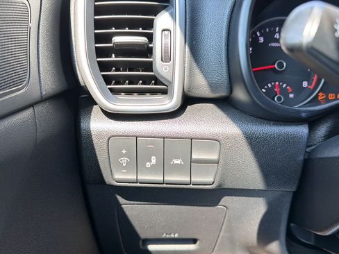 Used 2020 Kia Sportage S AWD/4WD image 19