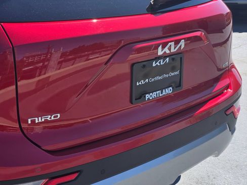 Certified 2025 Kia Niro EX FWD image 14