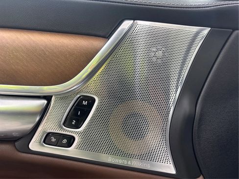 Used 2018 Volvo S90 T6 Inscription image 40