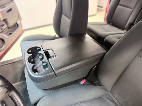 Used 2011 Chevrolet Silverado 3500 LT image 27