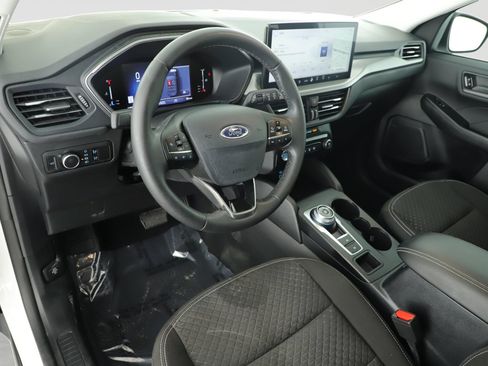 Used 2023 Ford Escape Active w/ Tech Pack #1 FWD image 10