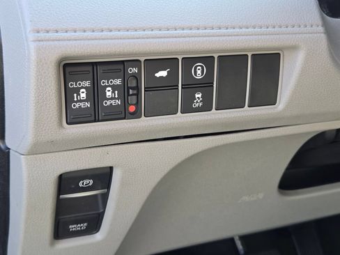 Used 2024 Honda Odyssey EX-L image 34