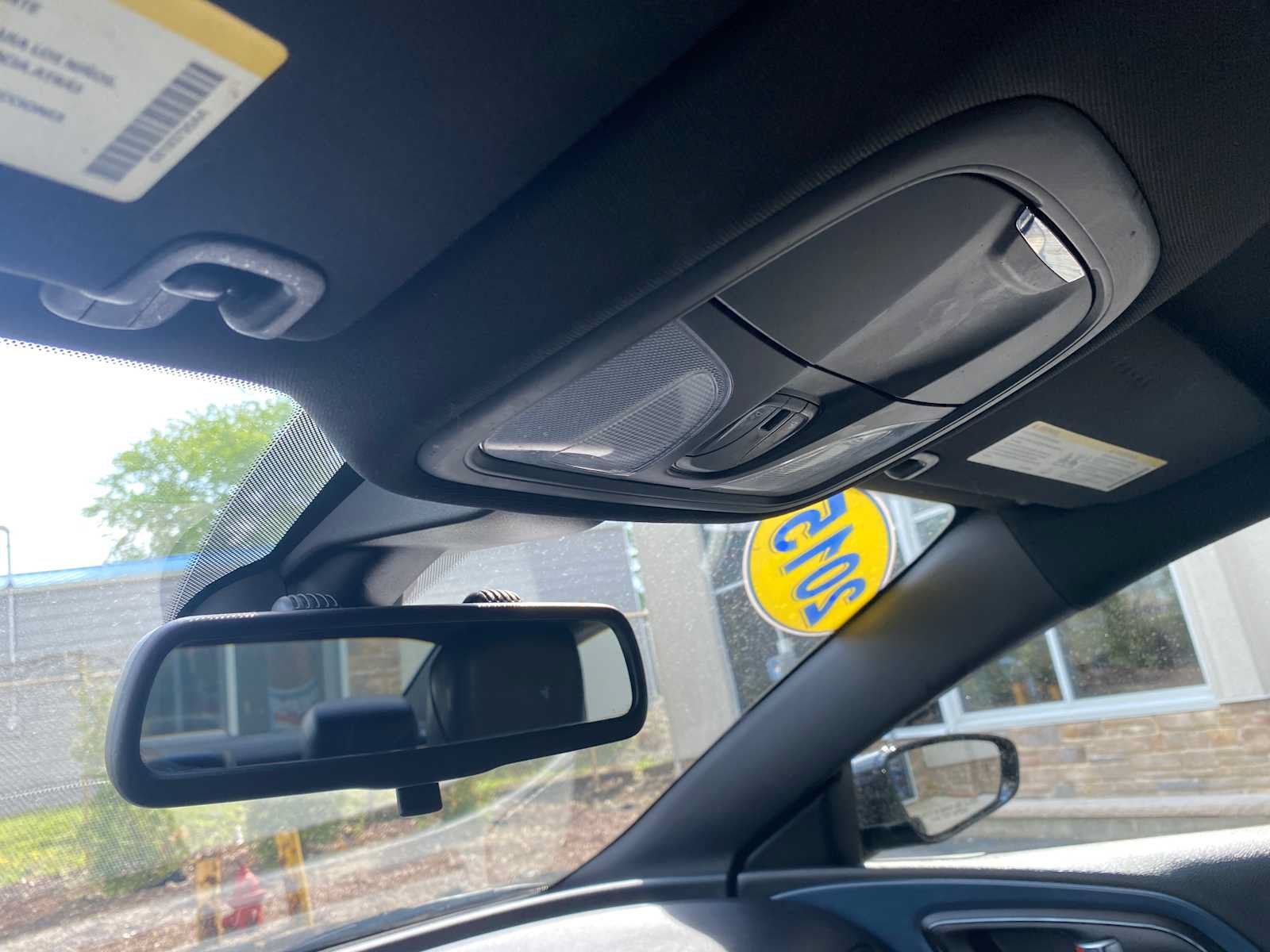 Used 2015 Chrysler 200 S FWD image 21