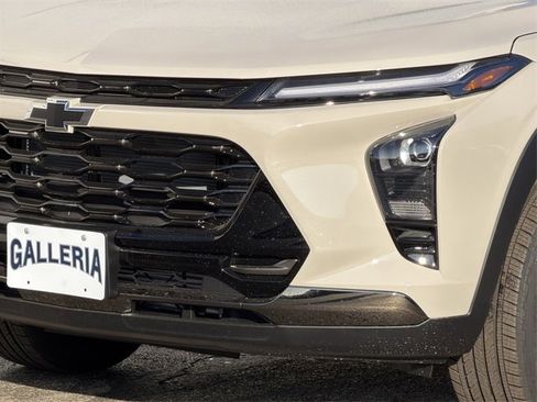 New 2026 Chevrolet Trax ACTIV w/ Driver Confidence Package image 7